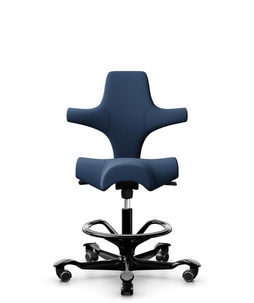 HAG Capisco 8106 Counter Stoff Xtreme Dunkelblau Gestell Schwarz mit Fußring