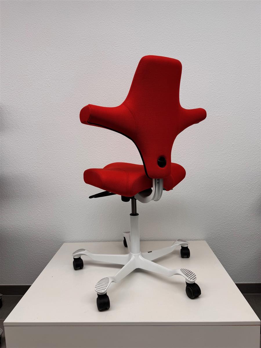 HAG Capisco 8106 - Ausstellungsstück - Bezug Select Rot