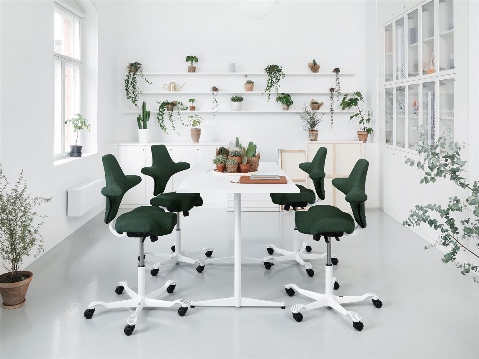 HAG Capisco 8106 Stoff Comfort+ Drehstuhl