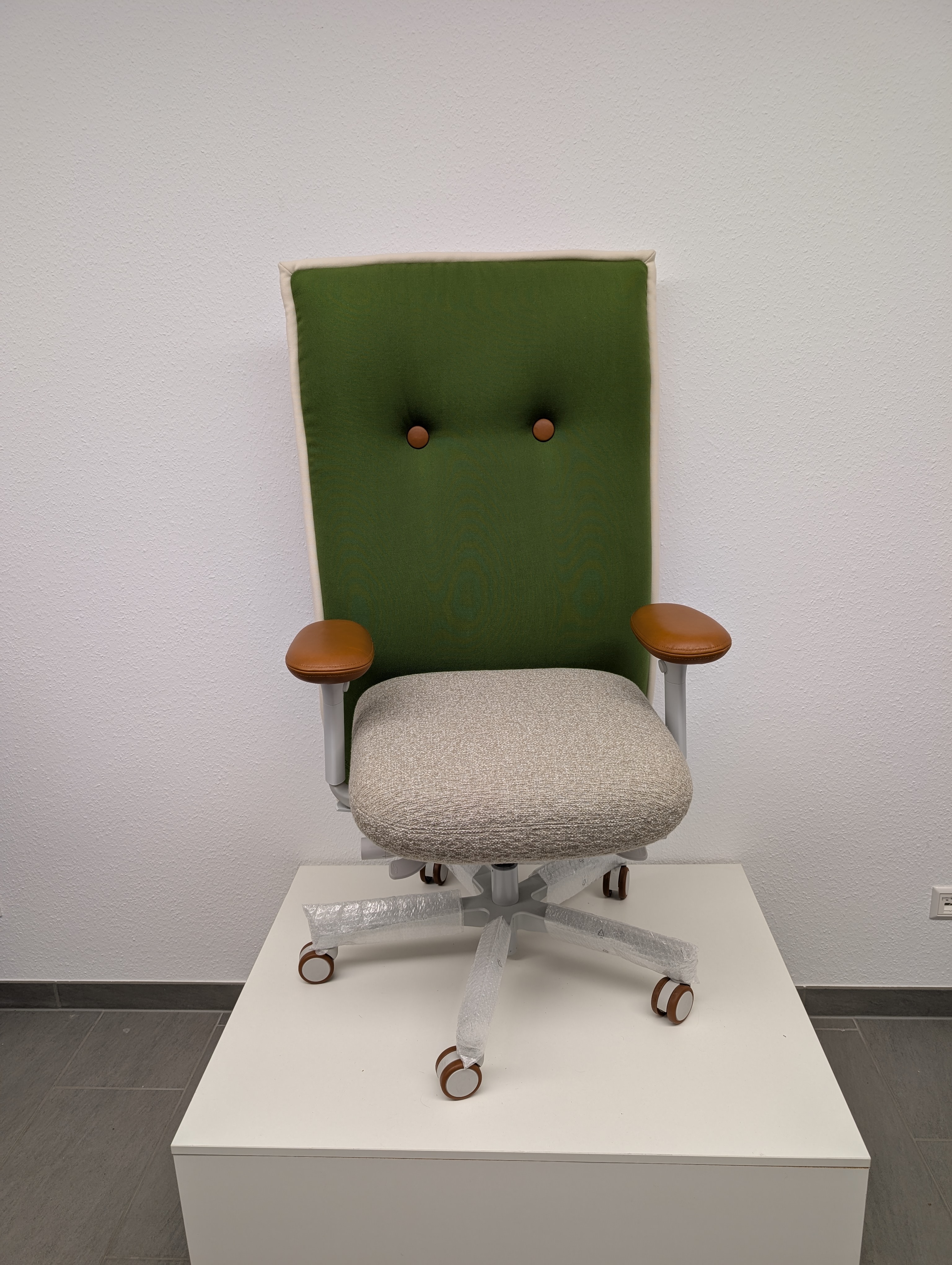 Löffler Brasilian Chair hohe Rückenlehne KN 9959