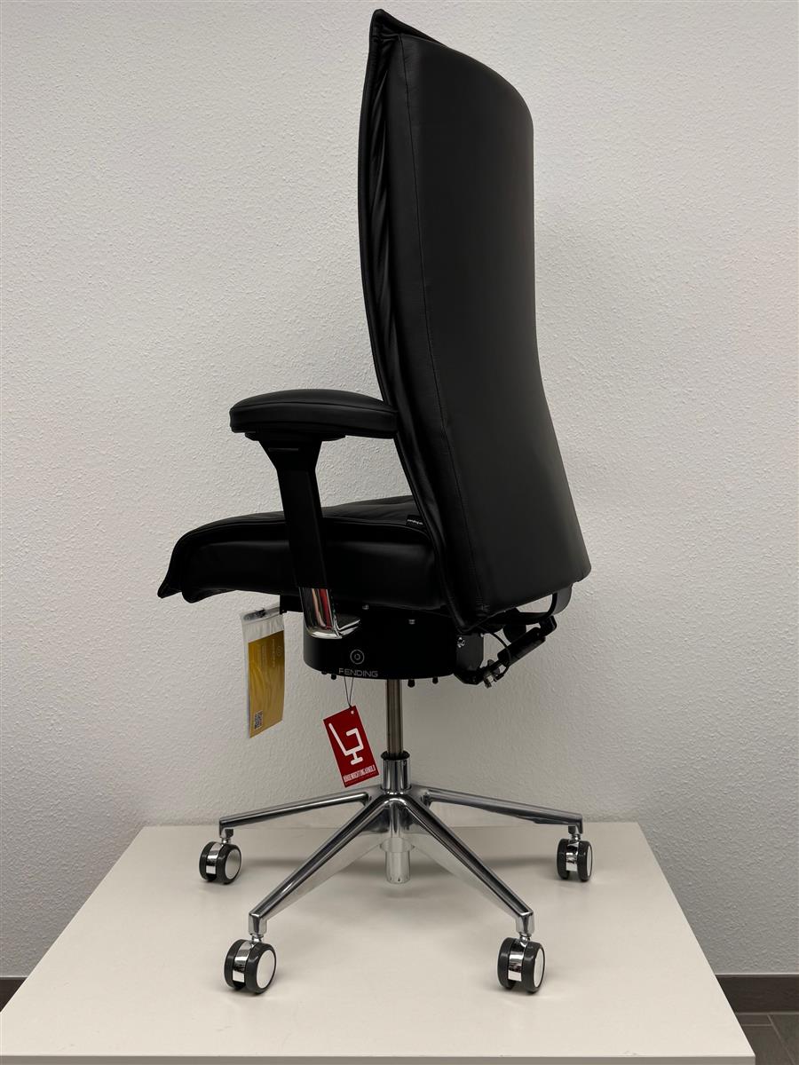 Pending Merkur elegance Ponso Leder Schwarz Besucherstuhl Ausstellungsstück